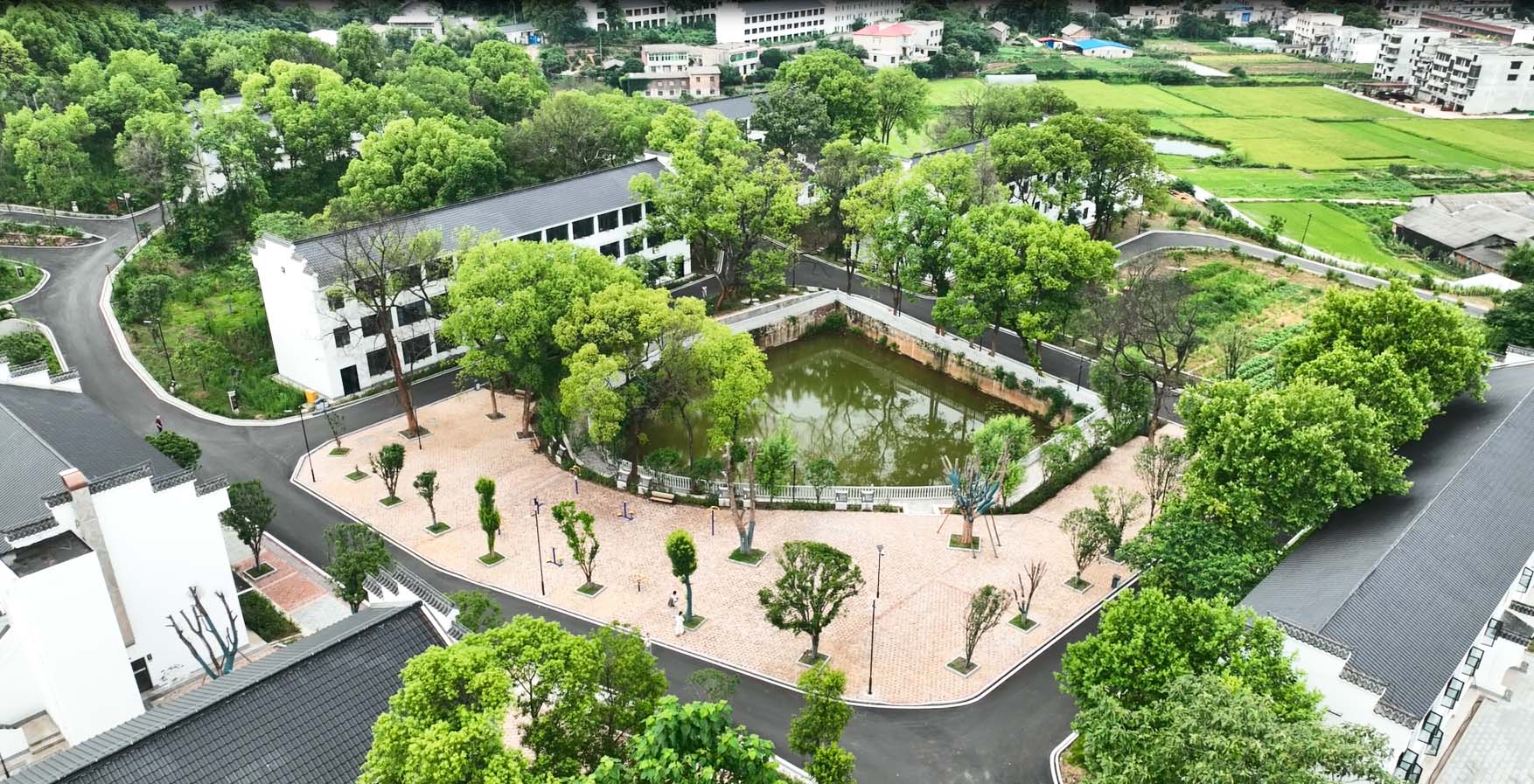 俯瞰華遠(yuǎn)康養(yǎng)中心，優(yōu)美的環(huán)境